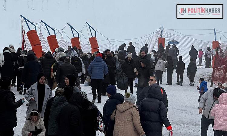 Uludağ’ın zirvesine turist akını!